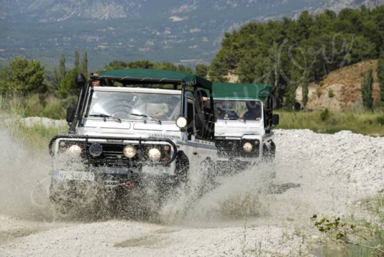 Beyşehir'de Jeep Safari